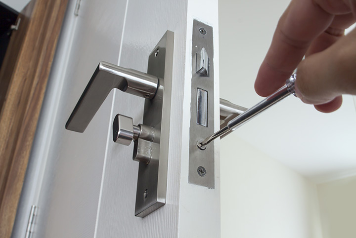 Our local locksmiths are able to repair and install door locks for properties in Foots Cray and the local area.